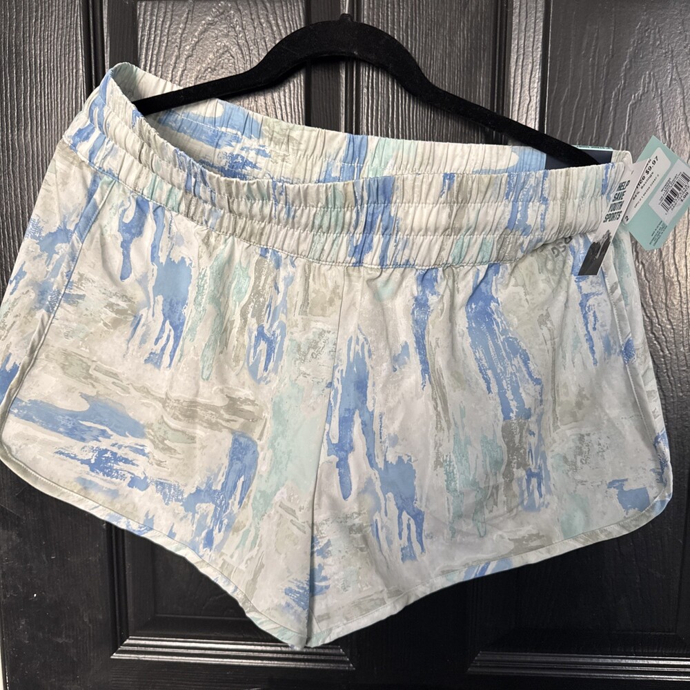 DSG Mid Rise Stride Run Shorts Size Womans Large Torn Camo Faded Olive NWT